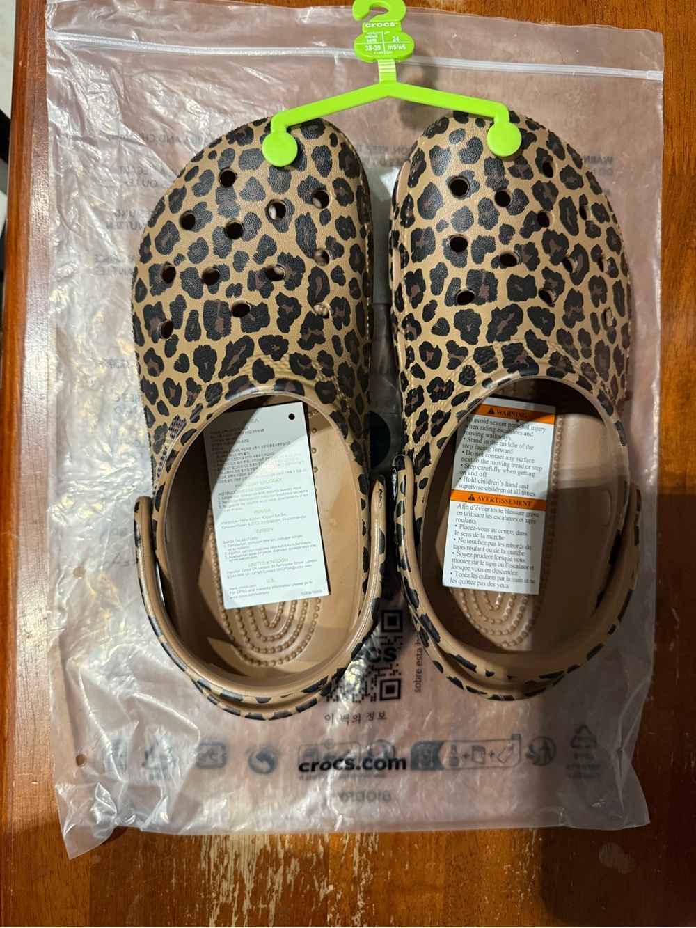 Brand New CROCS Leopard Print Clog in Tan and Black Women’s 8 Men 6